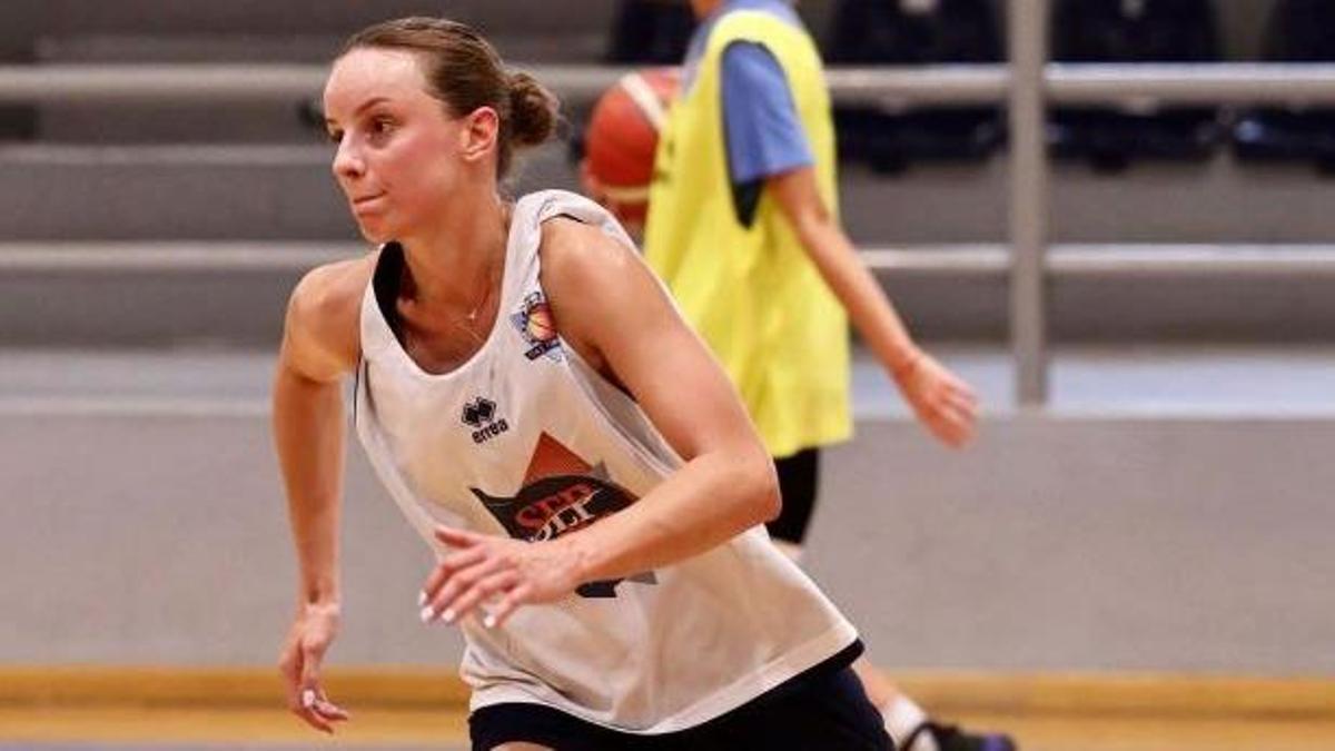 Aspasia Kalampakou, durante un entrenamiento con un anterior equipo.