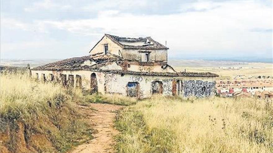 Primeros trámites para recuperar el histórico pozo de la nieve cacereño