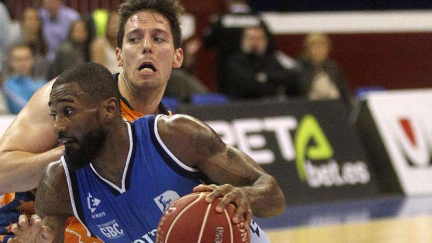 El Valencia Basket decepciona en San Sebastián