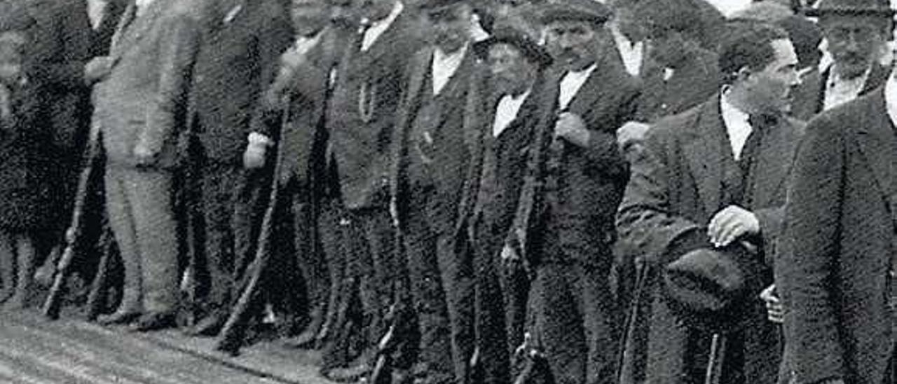 Detalle somatenistas de Moaña. // Foto Pacheco 1924