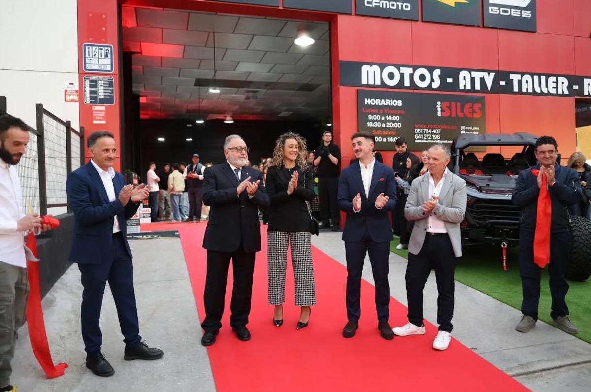 Inauguración Moto Siles