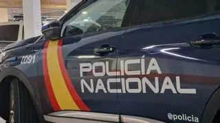 Rodean a un policía fuera de servicio en Zaragoza y le dan una paliza