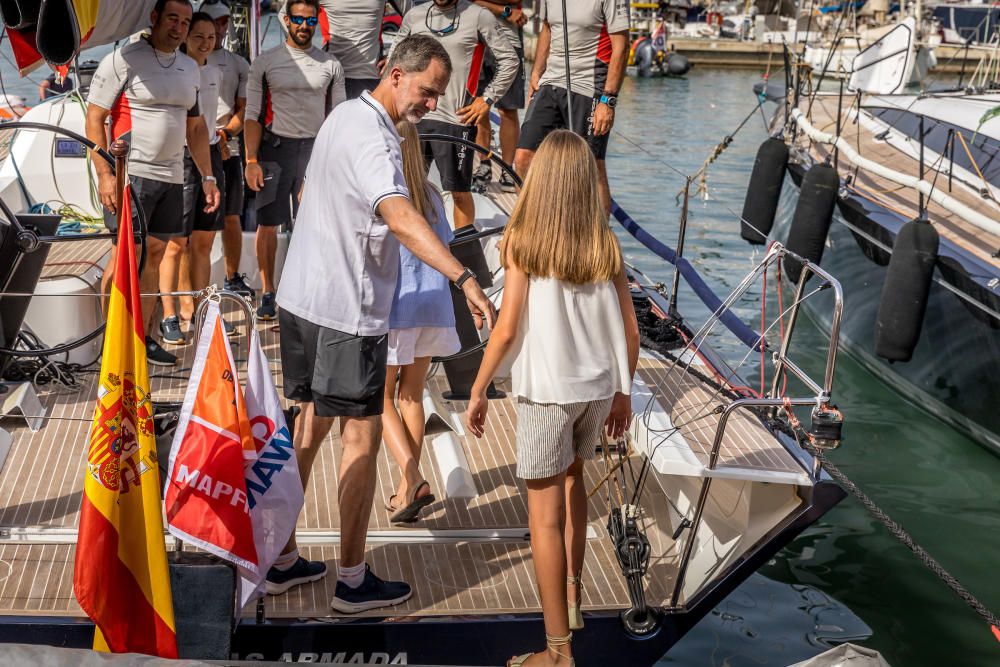 Los reyes y sus hijas en la Copa del Rey