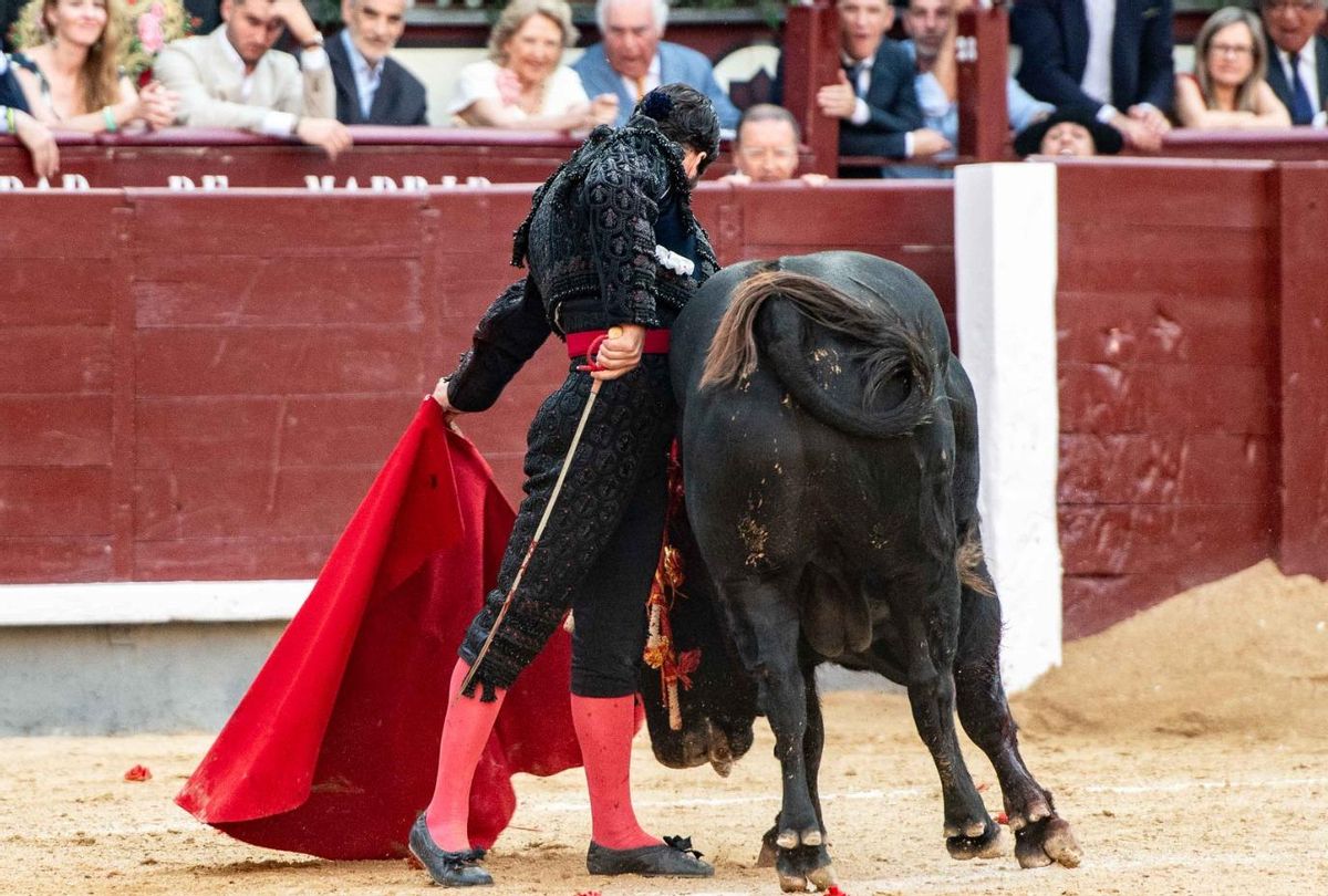 Un extraordinario natural de Morante en faenz con que refundó el toreo.