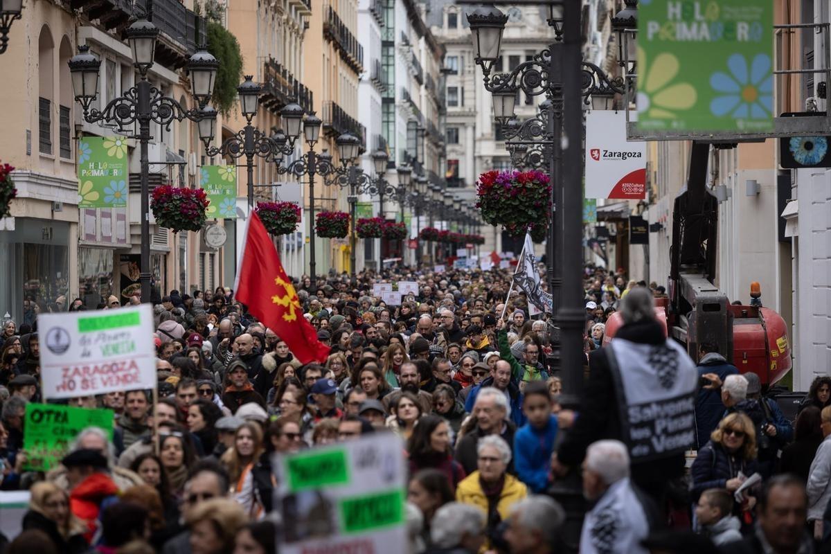 Manifestación el año pasado de la plataforma Zaragoza no se vende, el 23 de marzo.