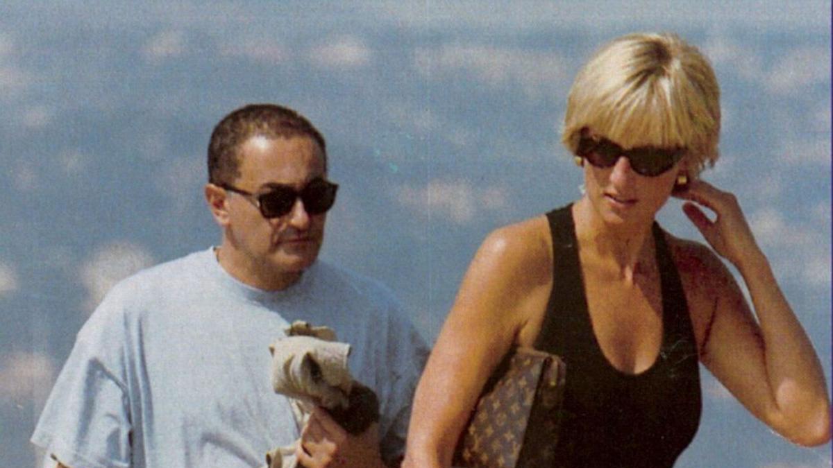 Dodi Al-Fayed y Lady Di, en la Costa Azul en 1997.