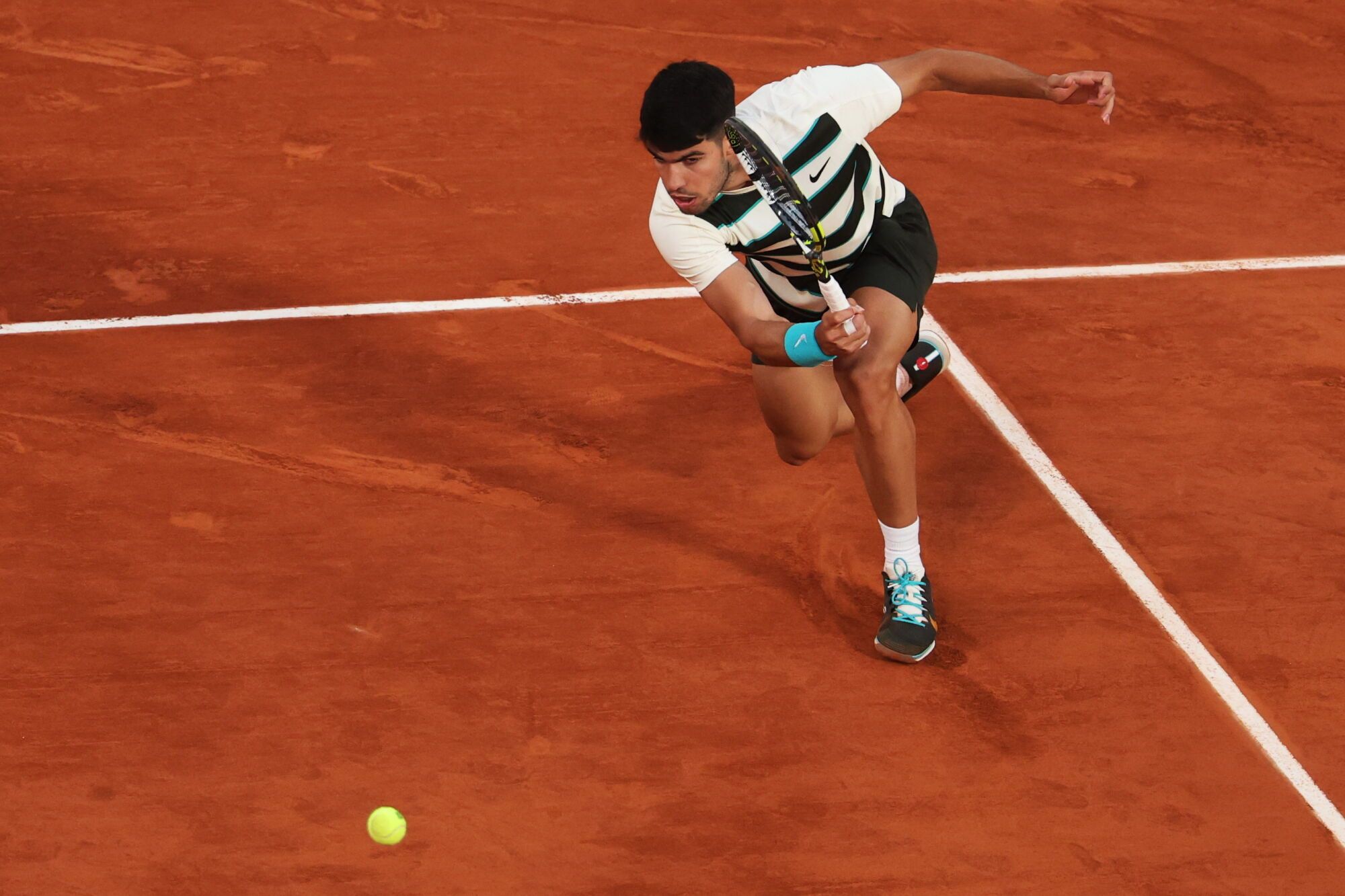 Roland Garros: Tommy Pau - Carlos Alcaraz, en imágenes.