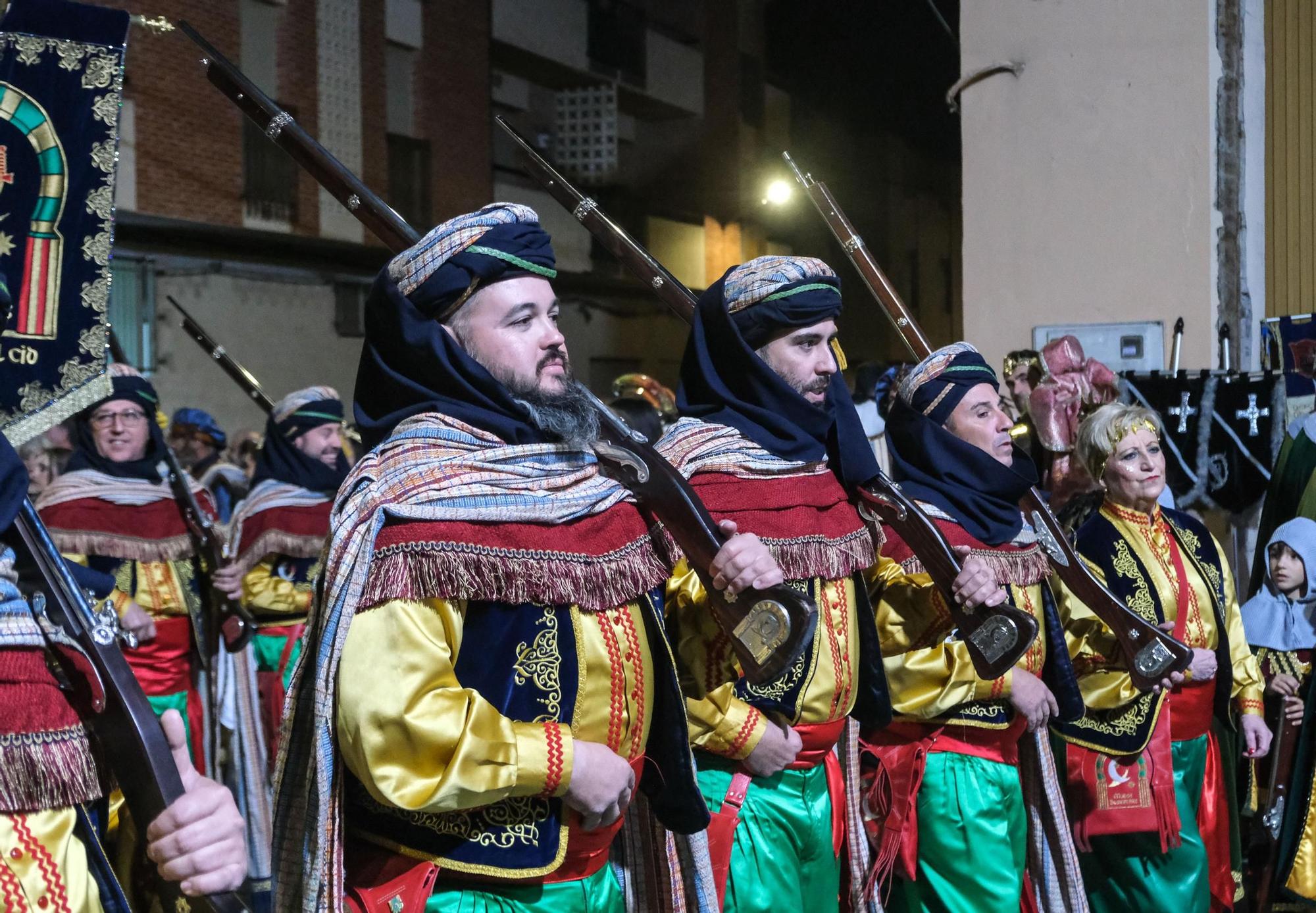 Así ha sido el desfile general de comparsas de las fiestas de Monforte del Cid