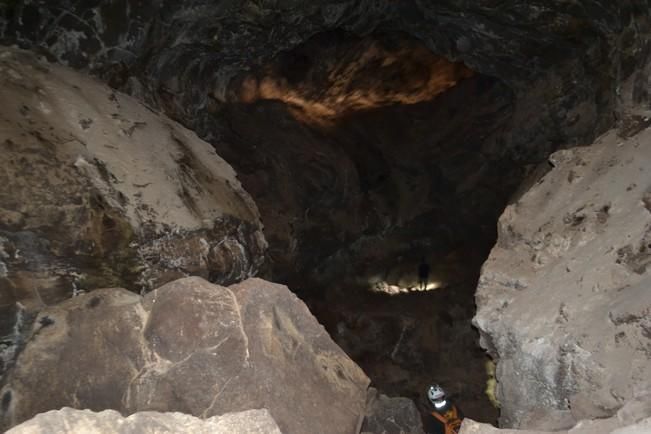 La Cueva de los Lagos