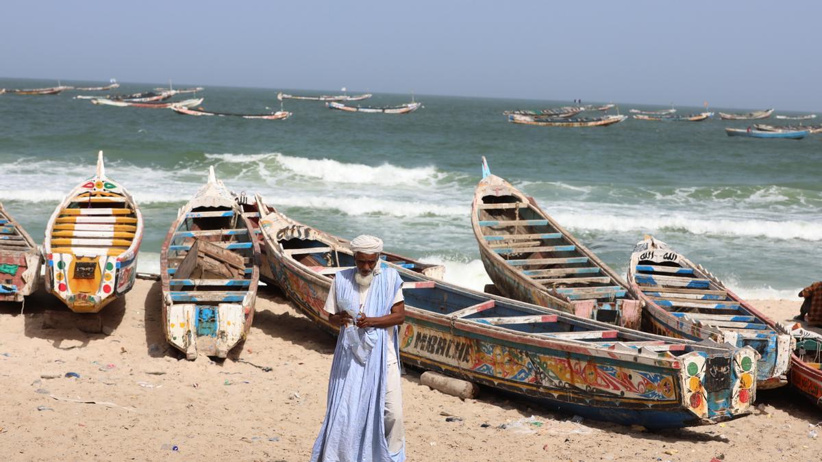 Barcos de pesca en Nouakchott, Mauritania. EFE/EPA/MOHAMED MESSARA/Archivo