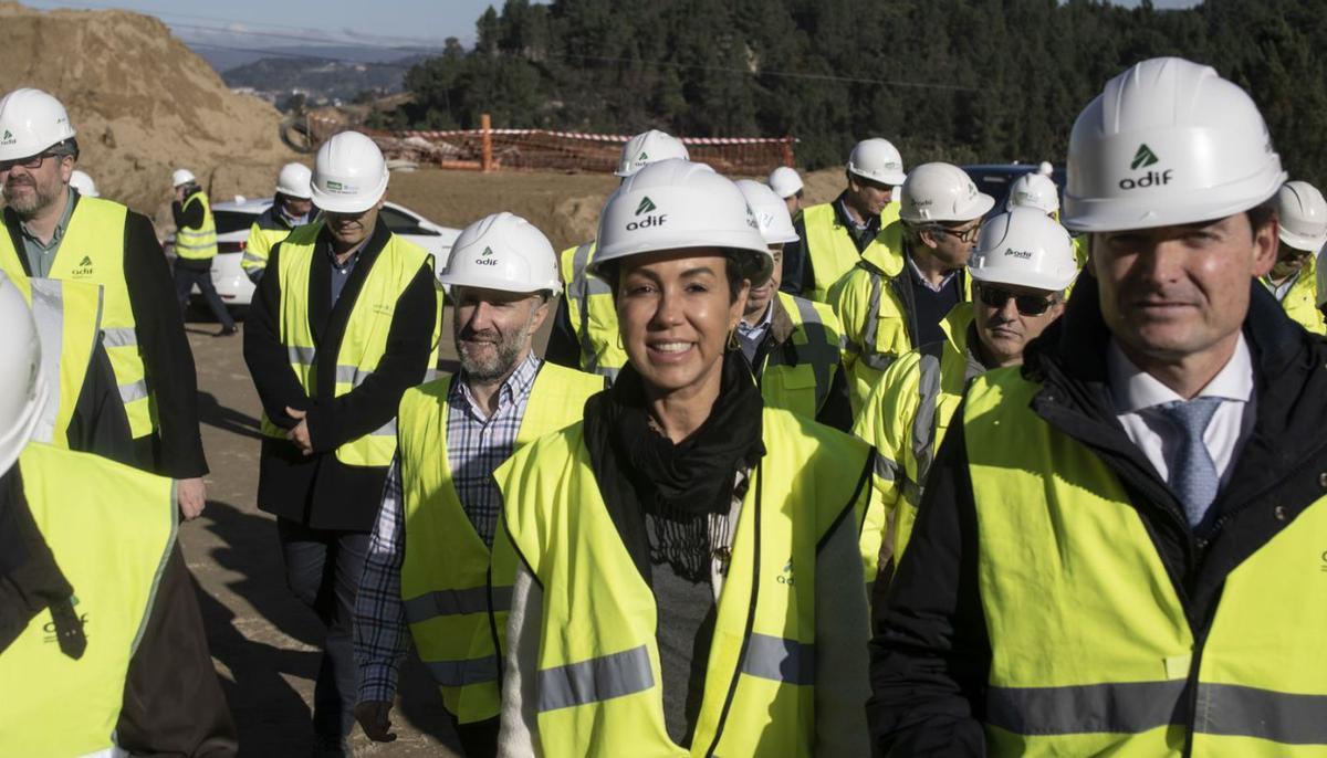 La secretaria de Estado de Infraestructuras, Isabel Pardo de Vera, en primer lugar.  | // BRAIS LORENZO