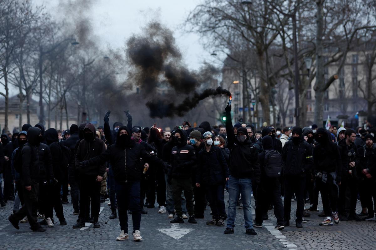 Segundo día de huelgas y manifestaciones en Francia