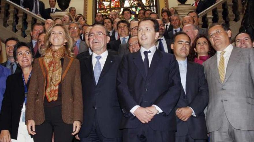 Foto de grupo de la última reunión del Málaga Valley, celebrada el pasado 24 de marzo. G. Torres