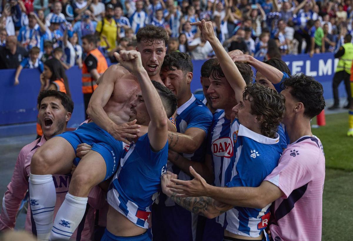 Un Espanyol de Primera se salva en una segona part de glòria Un Espanyol de Primera se salva en una segona part de glòria