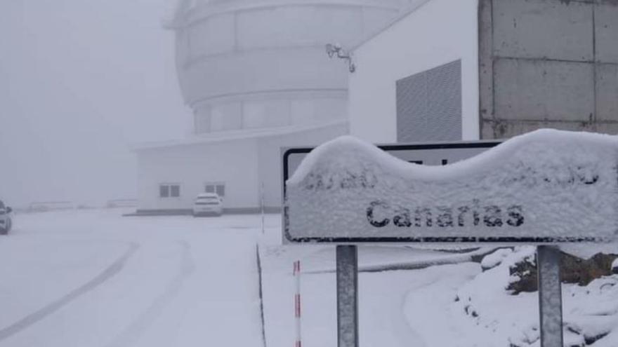 Una nueva gota fría deja nieve en Tenerife, La Palma y Gran Canaria