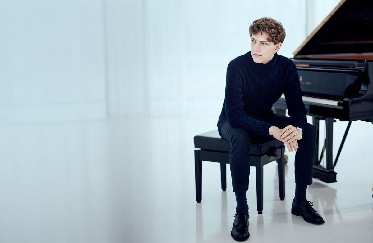 Jan Lisiecki forma parte del prestigioso sello discográfico Deustche Grammophon