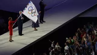 La bandera olímpica aterriza en Los Ángeles: cuenta atrás para los JJOO de 2028