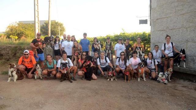 La “foto de familia” de los participantes en la iniciativa.   | //  NOÉ PARGA