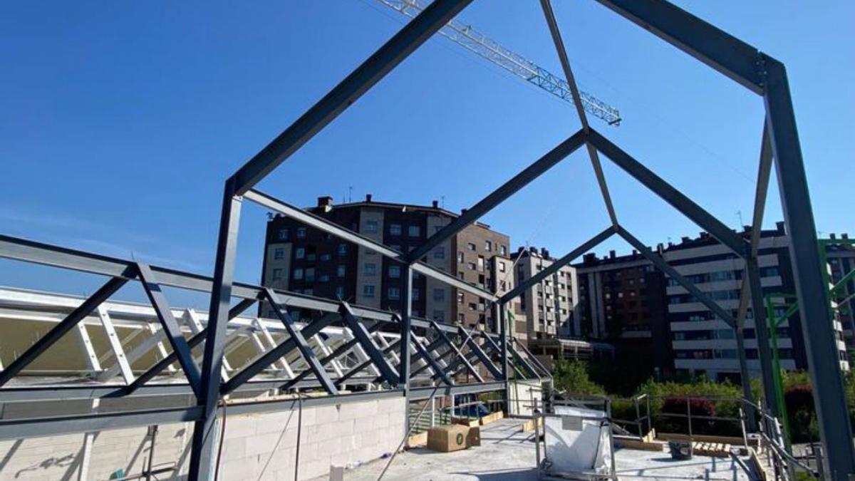 Vista de las obras de la construcción del TAXUS’ PEB  en Montecerrao,  en Oviedo. | |   CEDIDAS A LNE