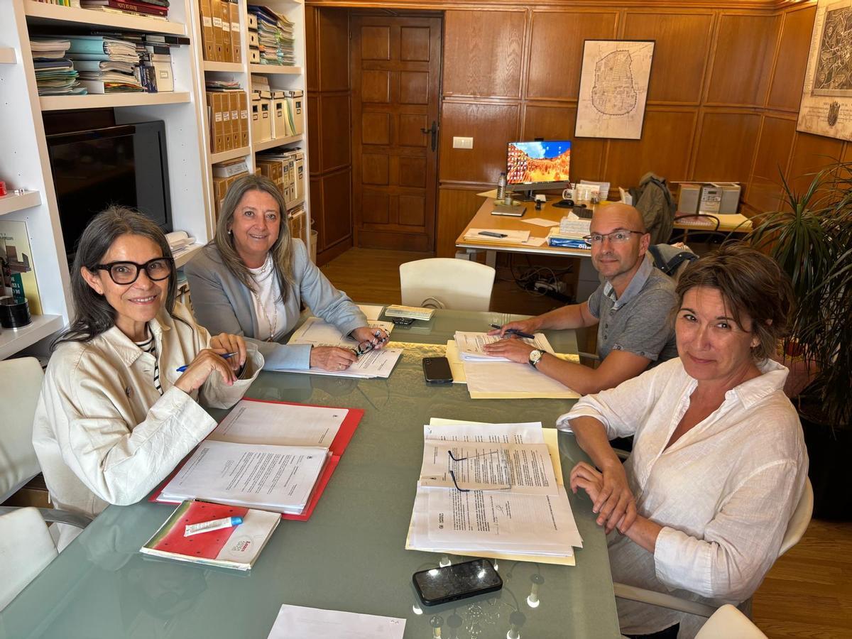 Reunión de Muíños, Rosón, Castro e Álvarez na mañá deste luns en Raxoi