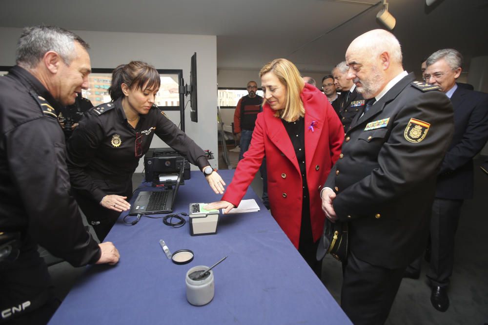 La exposición de Policía Científica se ha inaugurado en el ADDA.