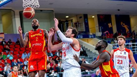 España vence a Turquía y pasará a octavos del Eurobasket como primera de grupo