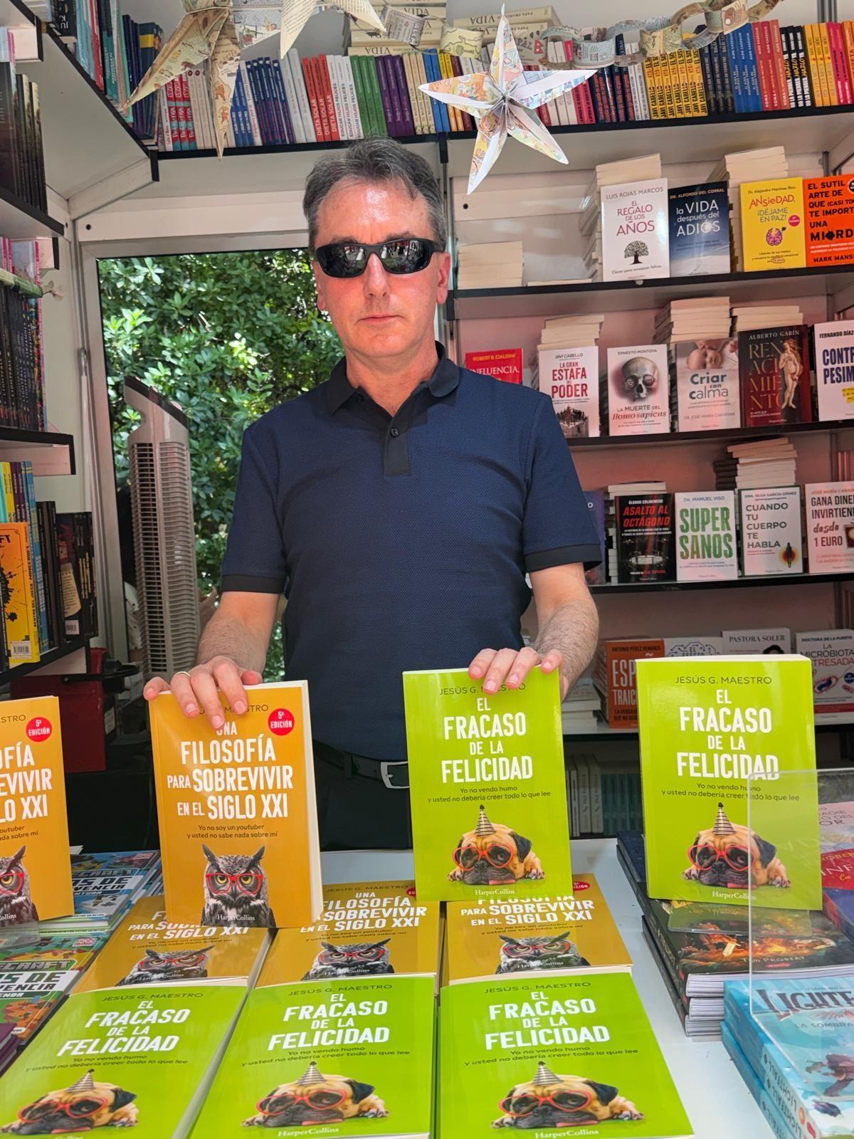 Jesús G. Maestro en la Feria del Libro de Madrid.