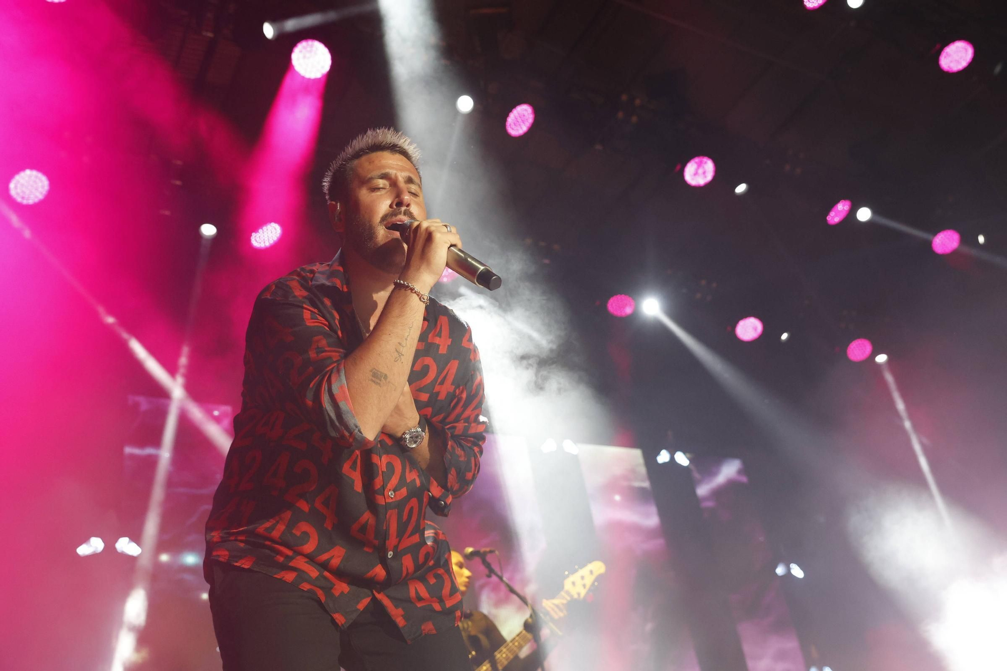 El concierto de Antonio José en la Semana Grande de Gijón, en imágenes