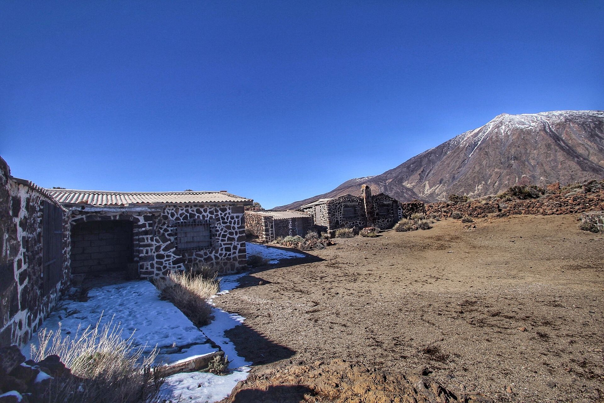 Recorrido por el antiguo sanatorio del Teide