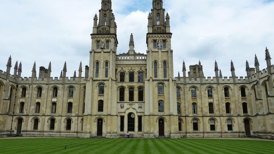 Ni ghosting ni hype: esta es la palaba del 2024 según Oxford