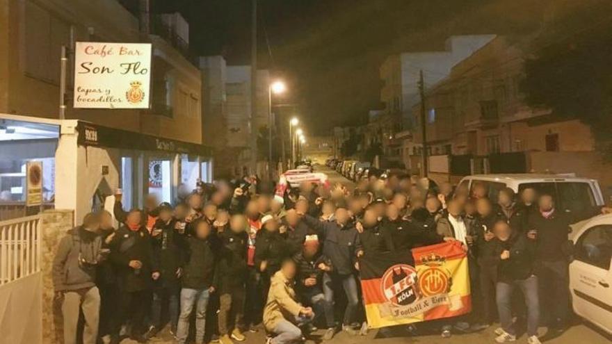 Aficionados del Mallorca en el partido contra el Deportivo.