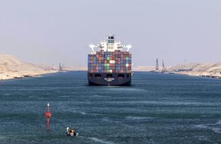 ¿Por qué es tan importante el Canal de Suez?