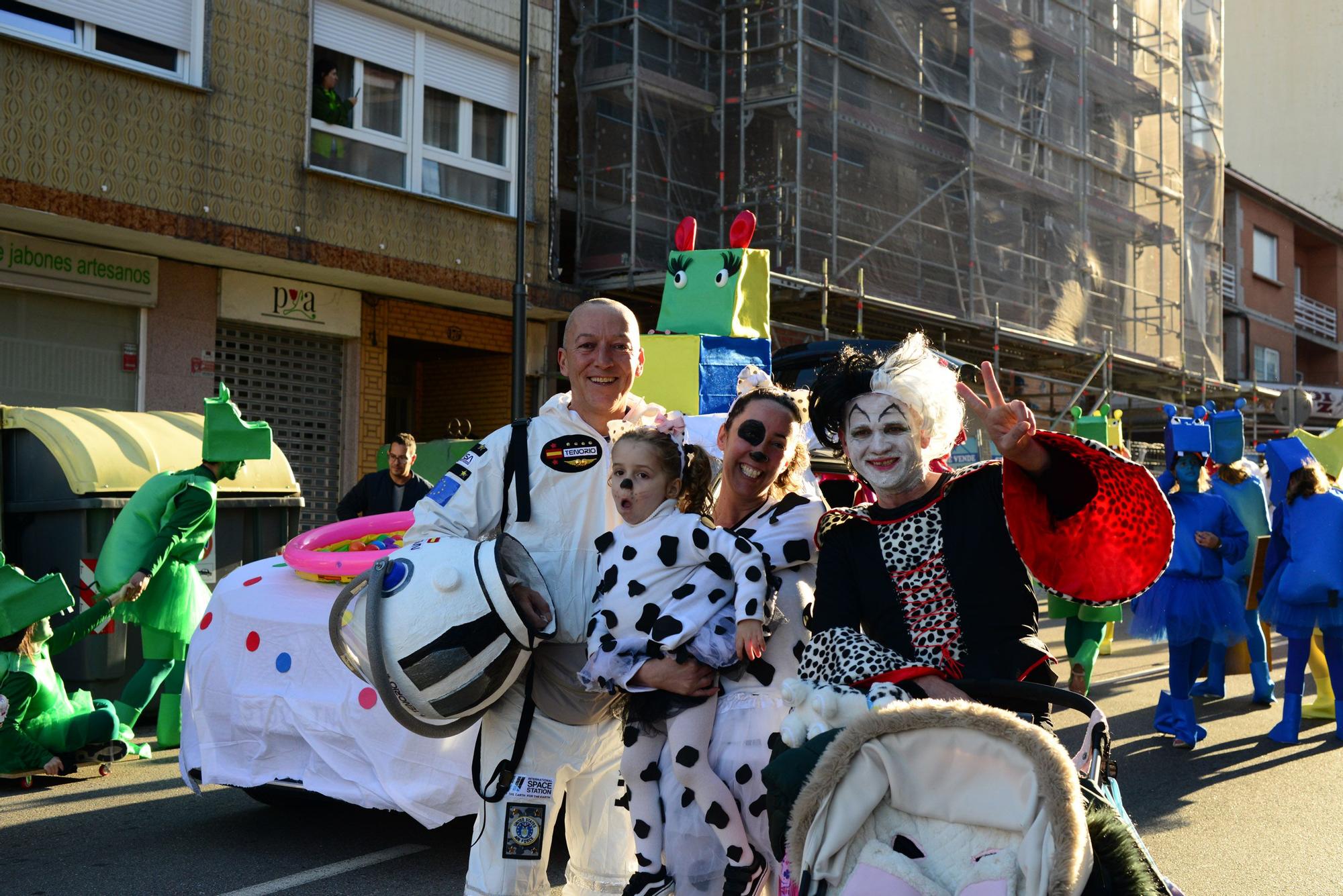 Moaña "llora" el fin del carnaval con el Enterro da Sardiña