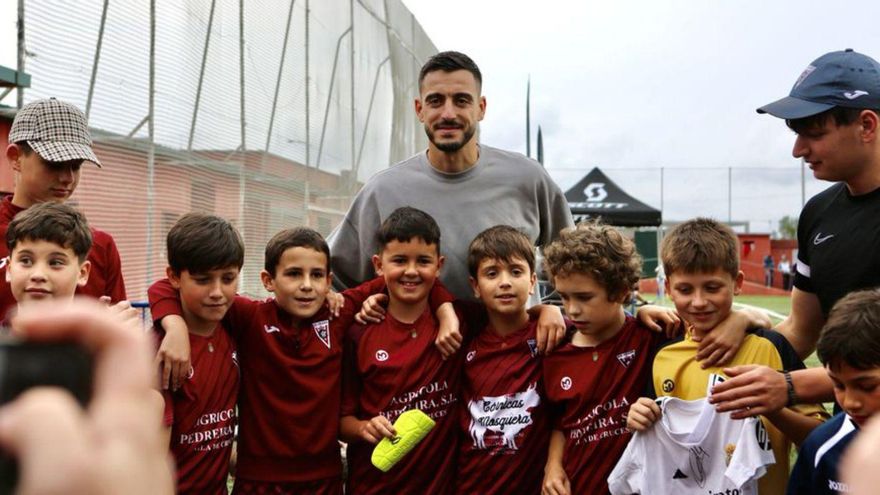 Arranca el Torneo de Silleda con la presencia de Joselu Mato