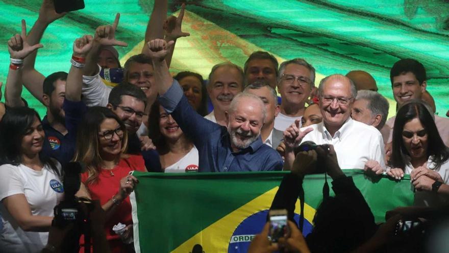 Lula da Silva derrota Bolsonaro per poc marge i presidirà un Brasil dividit