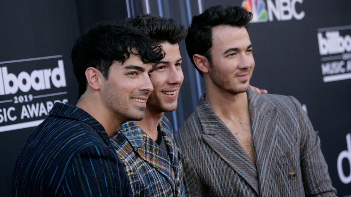 Los Jonas Brothers alfombra roja Billboard Music Awards 2019