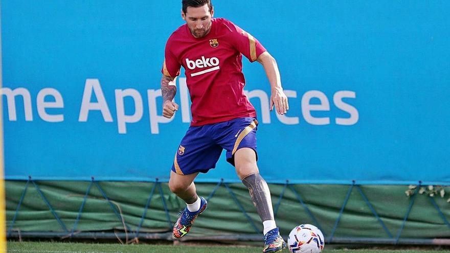 Leo Messi va entrenar-se ahir en solitari a Sant Joan Despí