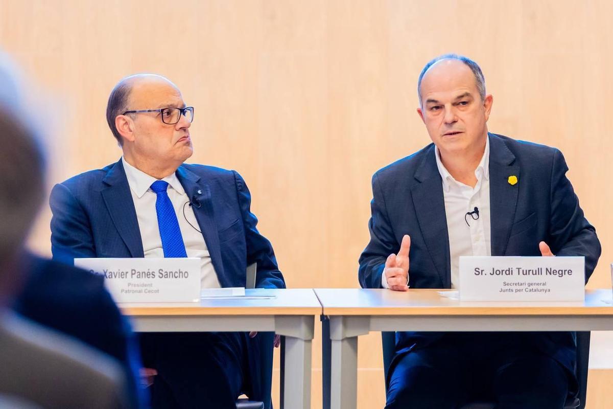 Jordi Turull, secretario general de Junts, y Xavier Panés, presidente de Cecot