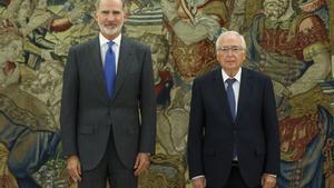 El rey Felipe VI se reúne con el presidente de Melilla, Juan José Imbroda