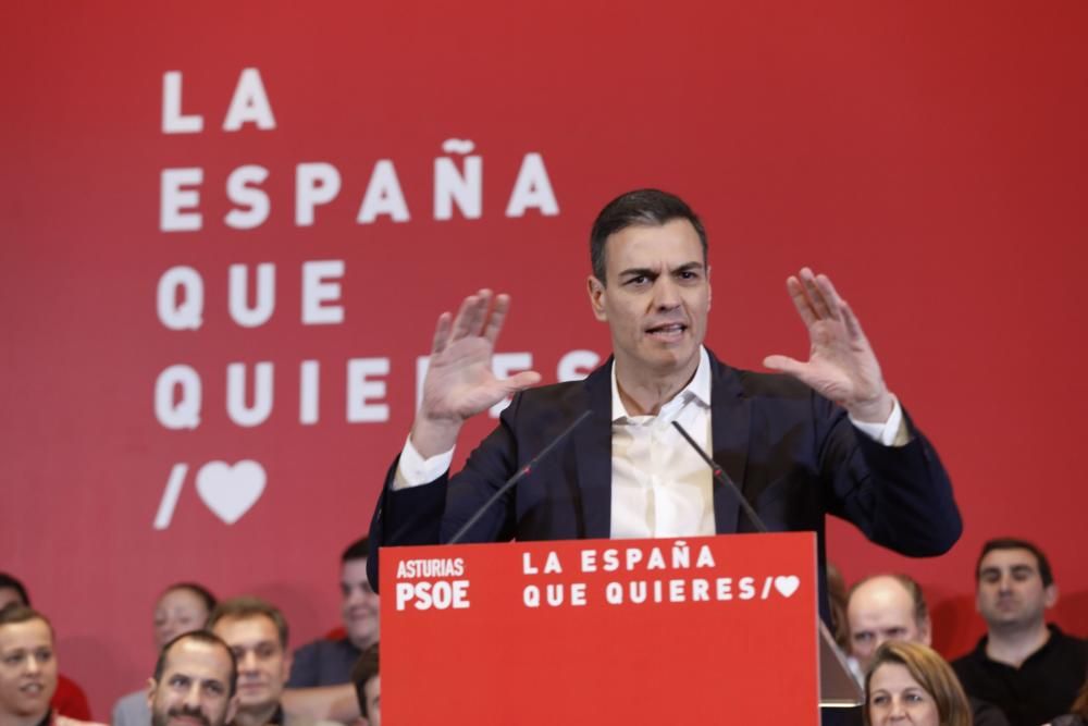 Mitín de Pedro Sánchez en Gijón