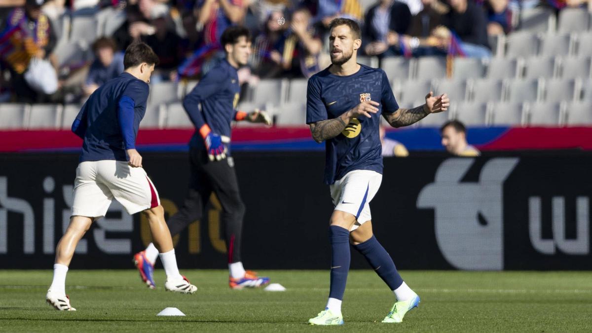 Iñigo Martínez, en un calentamiento del FC Barcelona