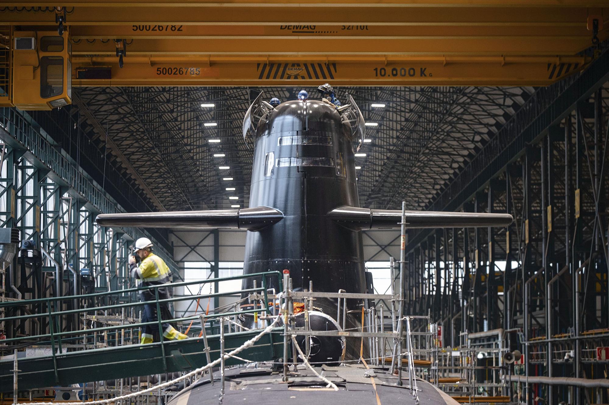 Puesta a flote del submarino S-81 de Navantia en Cartagena