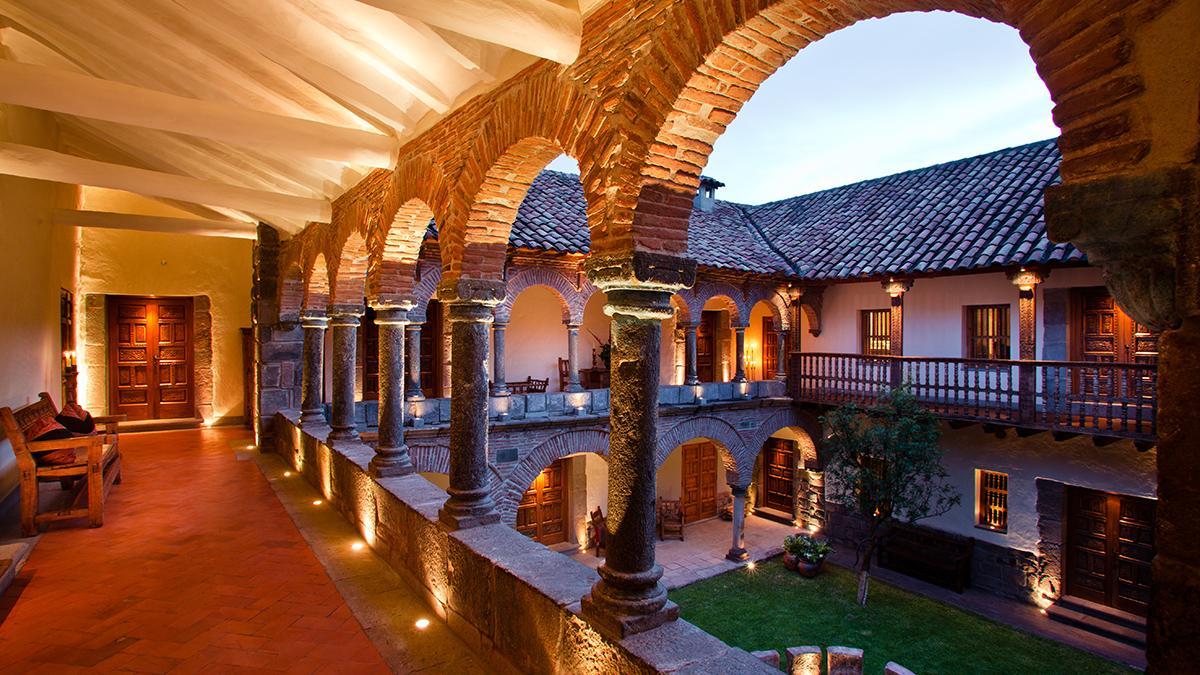 Galerías coloniales alrededor del patio interior.