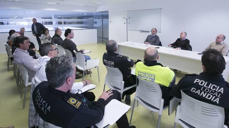 Gandia incrementa la presión policial tras hallar 382 apartamentos ilegales