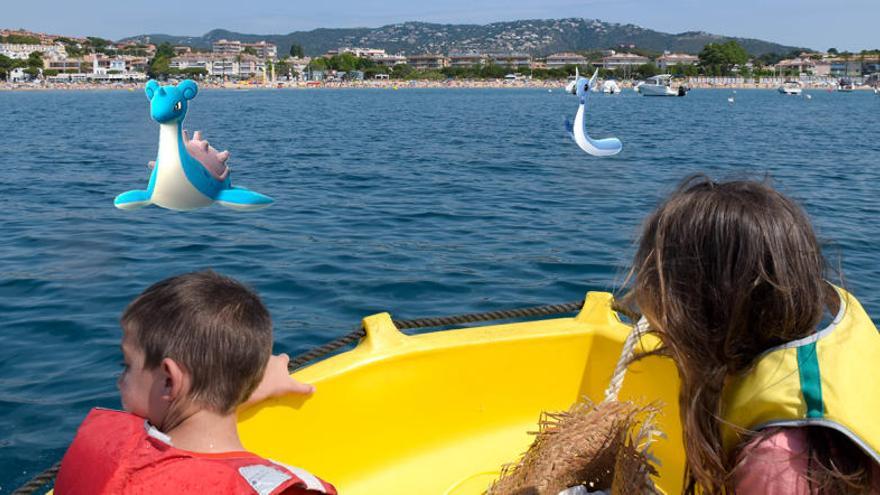 Una empresa de S&#039;Agaró lloga barques per sortir a pescar Pokémons