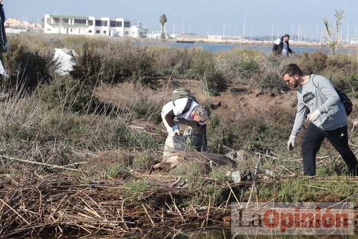 SOS Mar Menor retira dos toneladas de basura