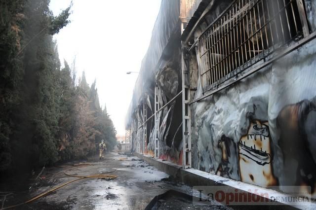 Así ha quedado la antigua fábrica de Rostoy tras el incendio en Murcia