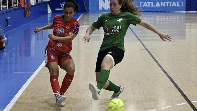 El choque de la temporada pasada en A Seca. | Rafa Vázquez
