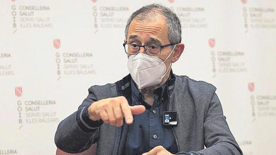 Salud insiste en la importancia de la tercera dosis y dice que la pandemia está &quot;en un cambio de fase&quot;