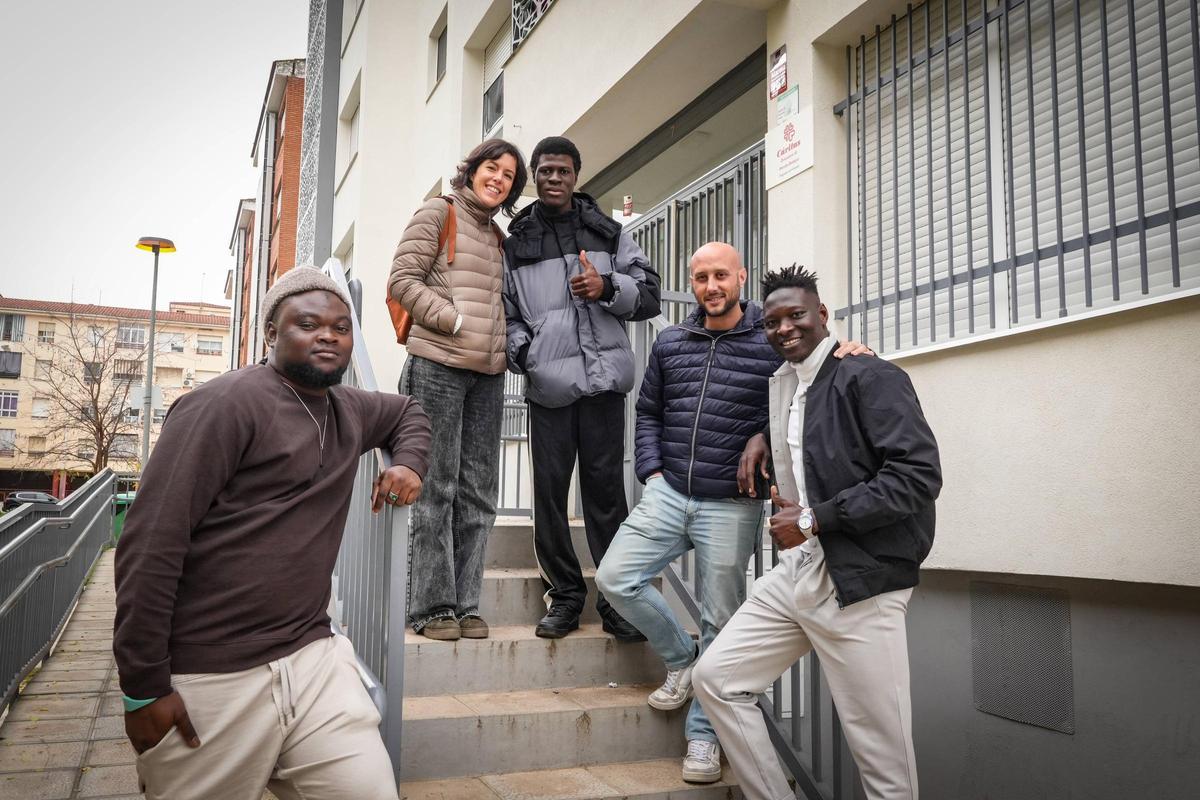 De izquierda a derecha, Bamba, Rocío Pérez, Bufune, Eduardo Márquez y Omar.